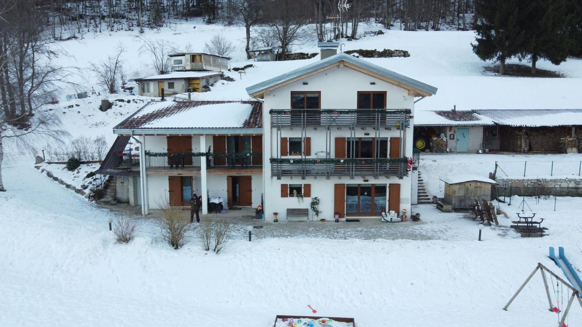 Garni Fobbie Hotel Brentonico Exterior foto